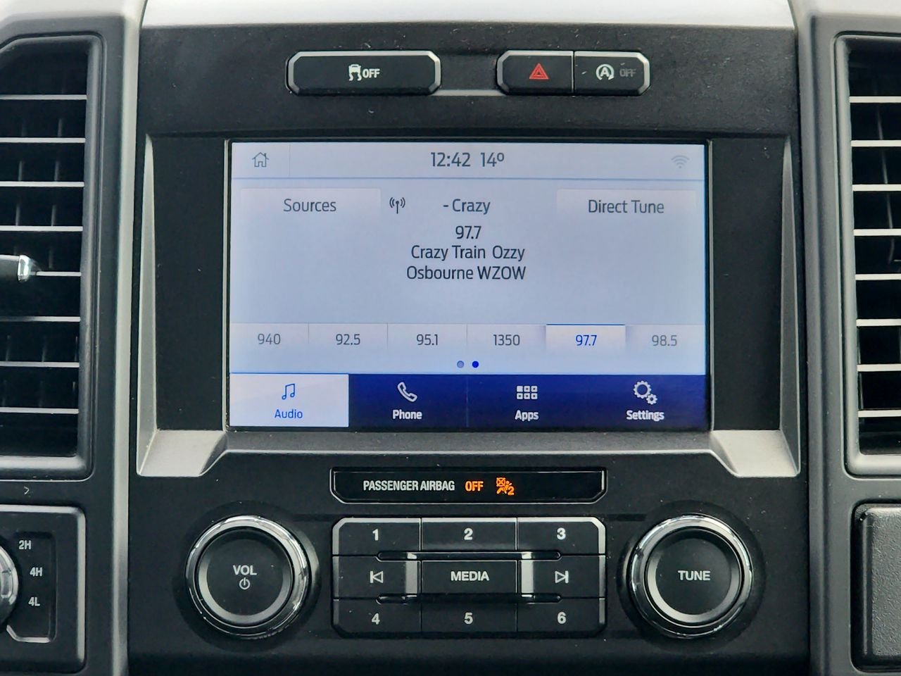 Used 2020 Black Ford XLT image 15