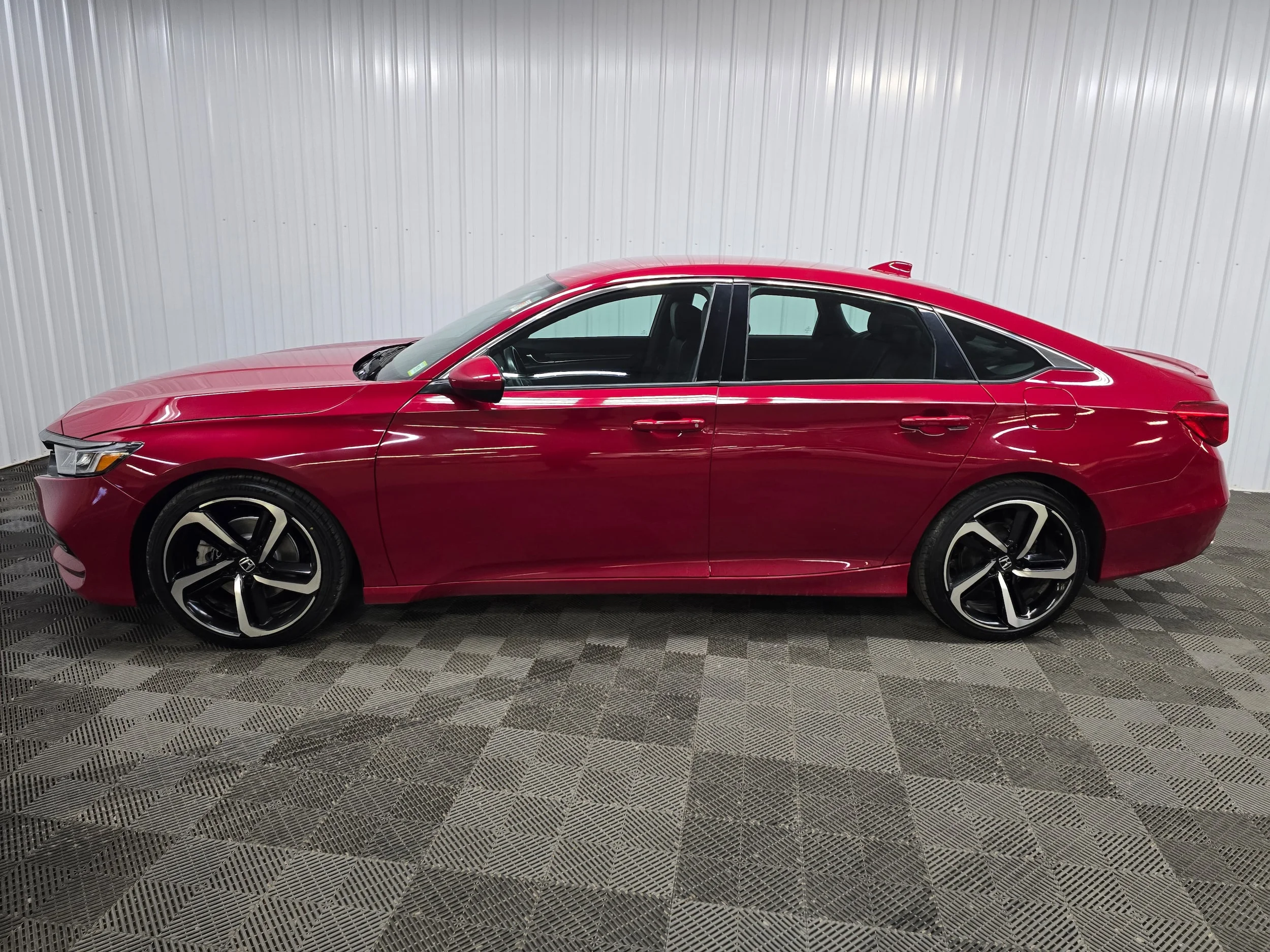 Used 2018 San Marino Red Honda Sport image 5