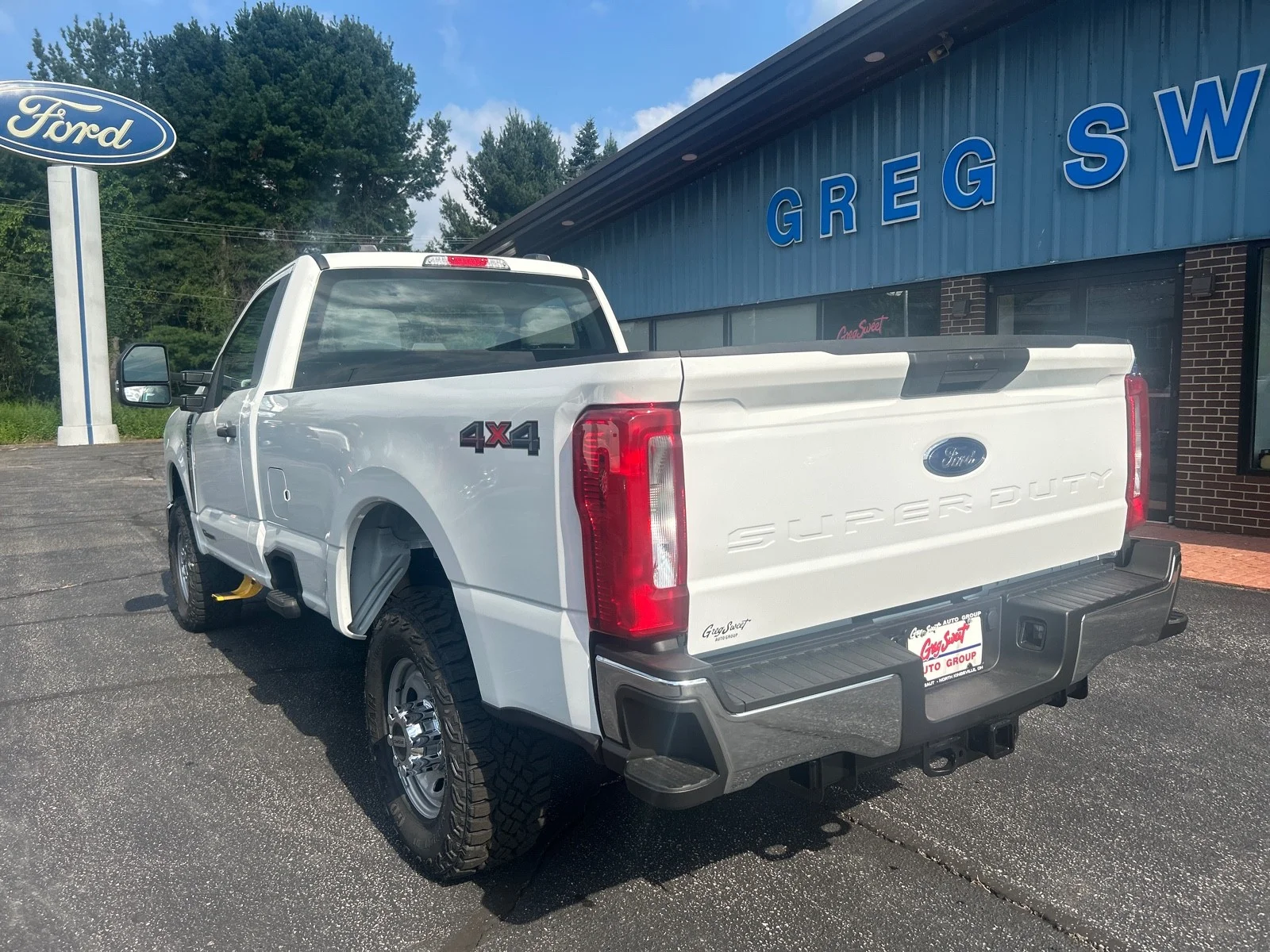 2025 Ford F-350 Super Duty XL - Photo 8