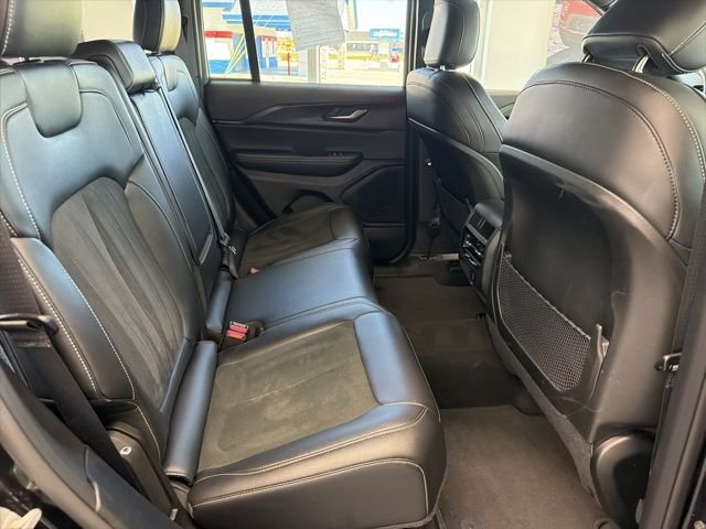 Used 2025 Black Jeep Altitude image 7
