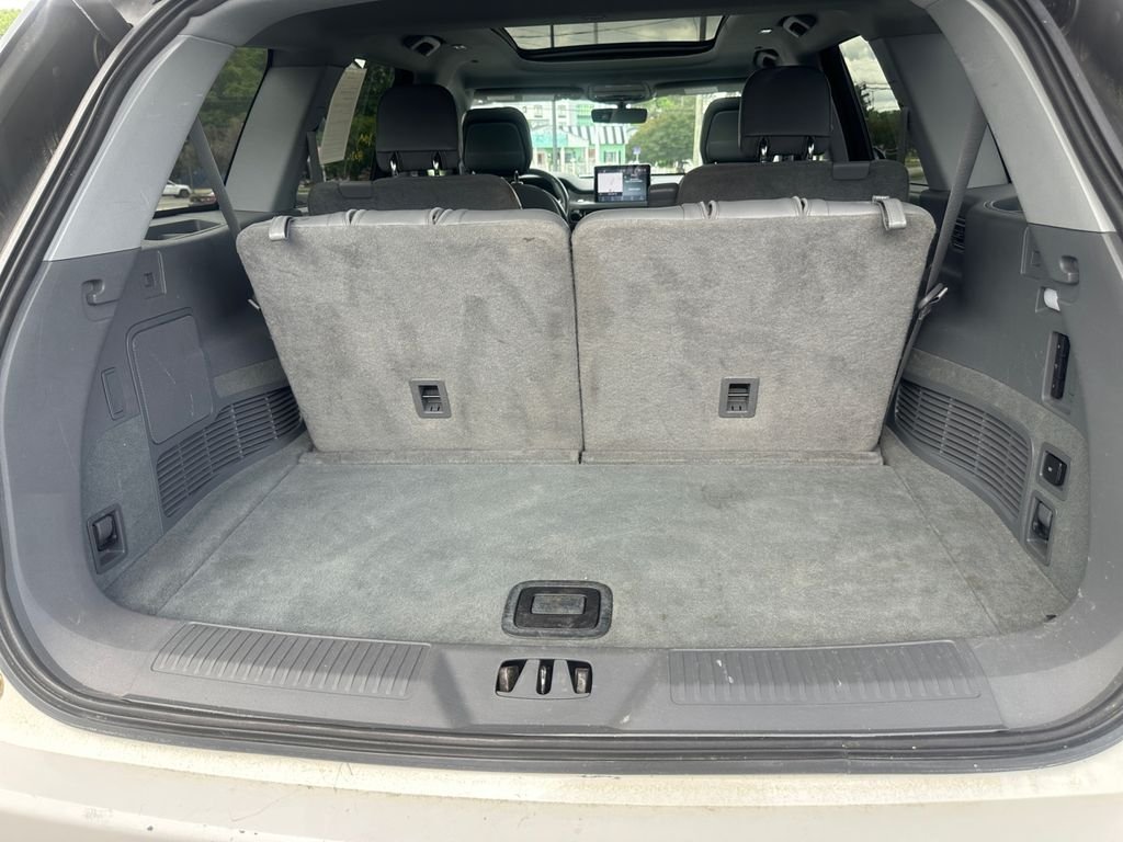 Used 2020 White Lincoln Reserve image 20