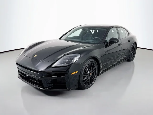 2026 Porsche Panamera GTS