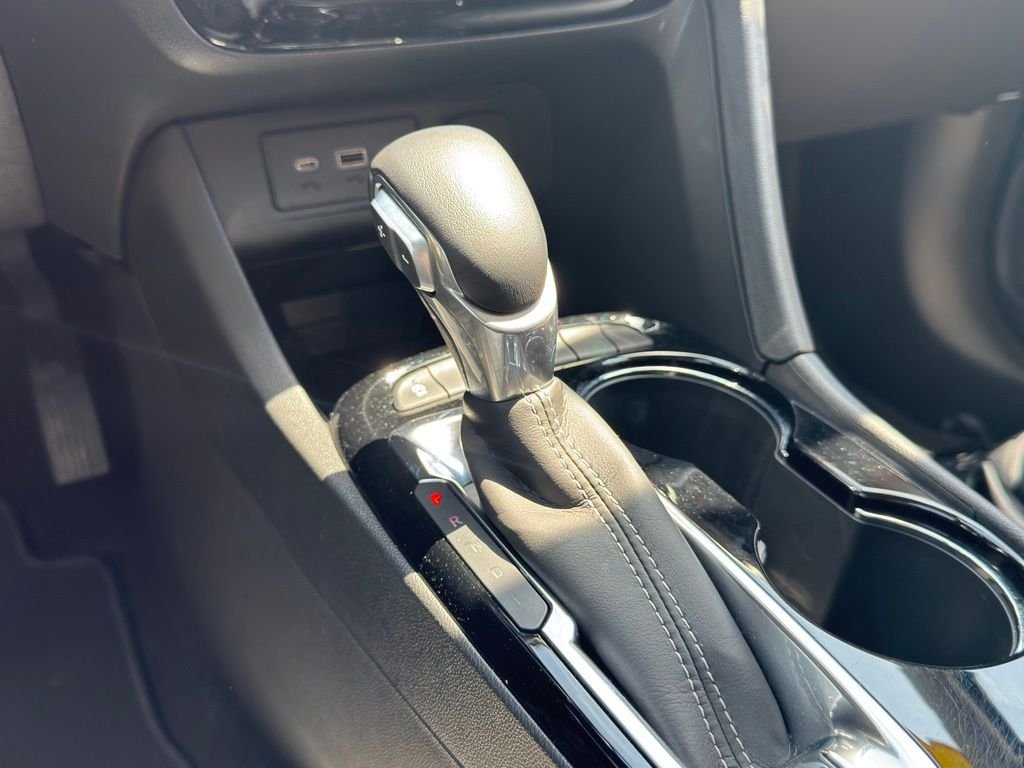 Used 2023 Summit White Buick Select image 12