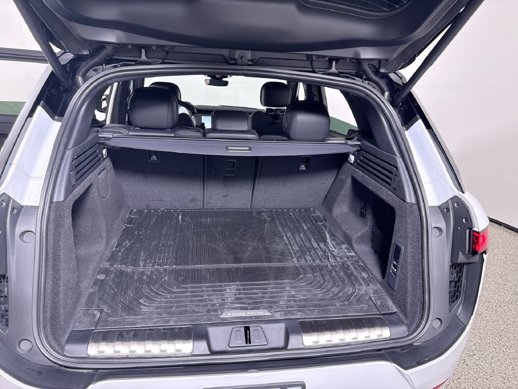 New 2026  Land Rover Dynamic SE image 21