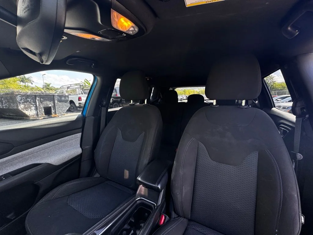 Used 2023 Blue Jeep Sport image 16