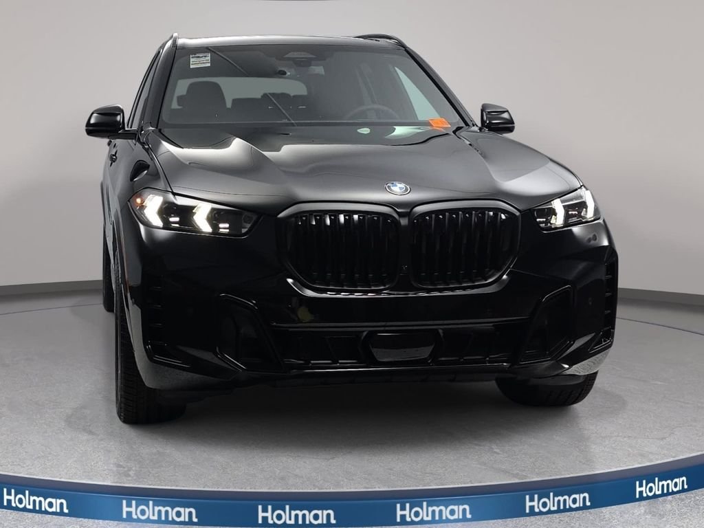 New 2026 Black Sapphire Metallic BMW xDrive40i image 2