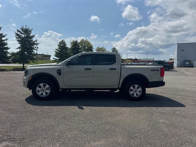 Used 2025 Beige Ford XL image 8