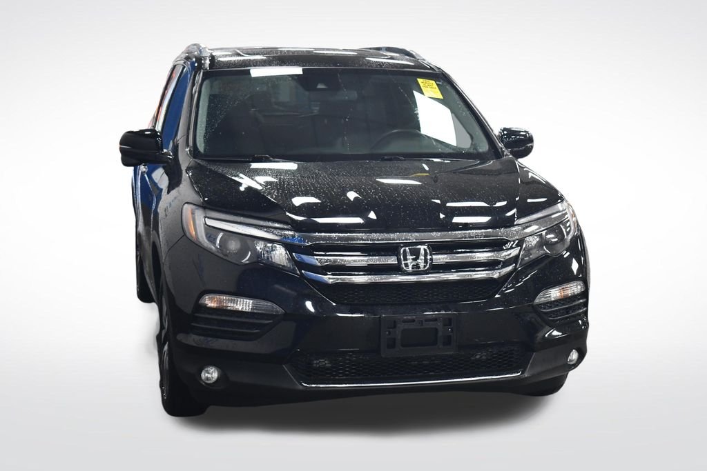 Certified Used 2017 Black Forest Pearl Honda Touring image 3