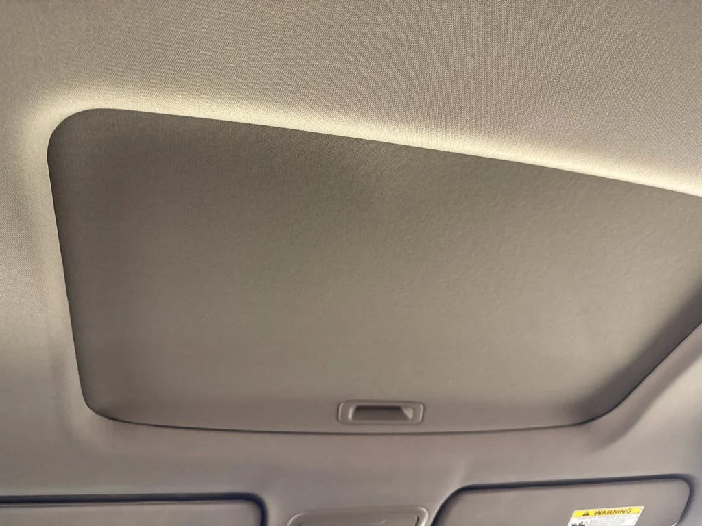 Used 2017 White Honda EX-L image 48