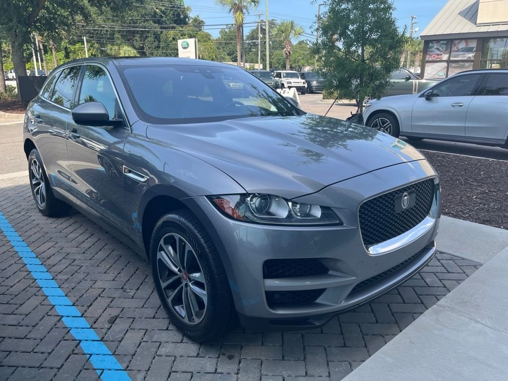 Used 2020 Silver Jaguar 25t Premium image 4