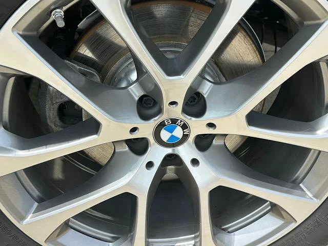 Certified Used 2024 Black Sapphire Metallic BMW xDrive40i image 32