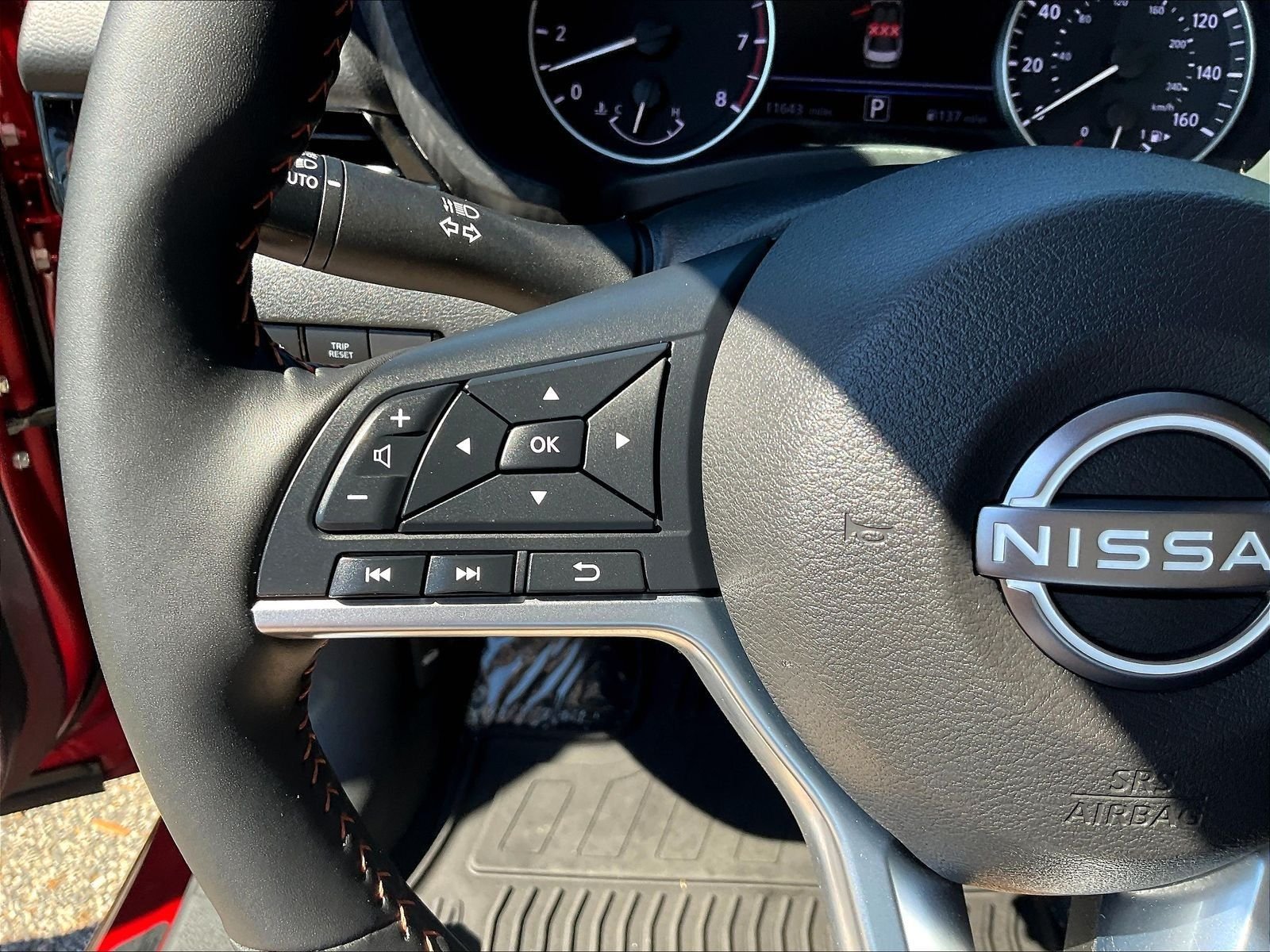 Used 2025 Red Nissan SR image 13