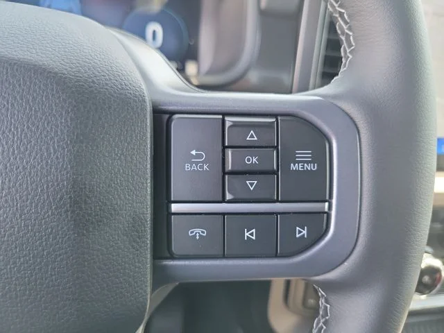 New 2026 Star White Metallic Tri-Coat Ford Lariat image 33
