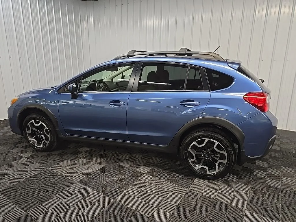 Used 2016 Blue Subaru 2.0i Premium image 4