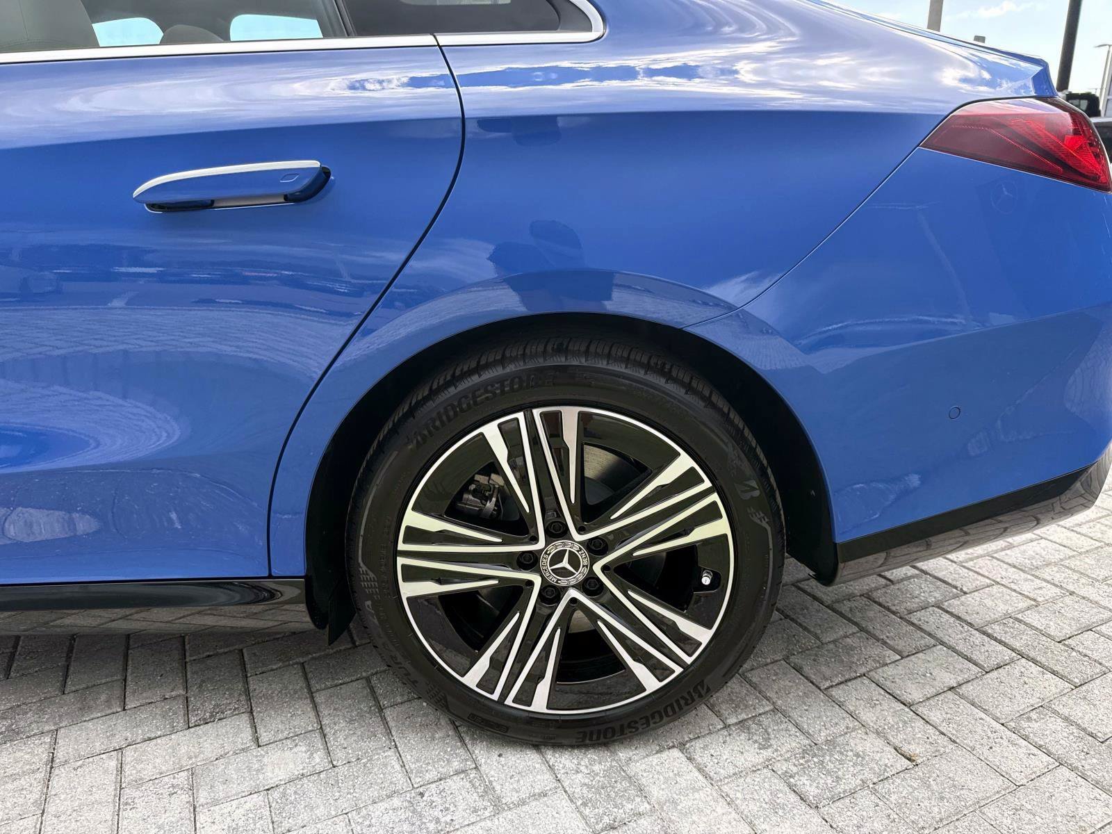 New 2027 Sky Blue Metallic Mercedes-Benz 350 Electric 4MATIC® image 10