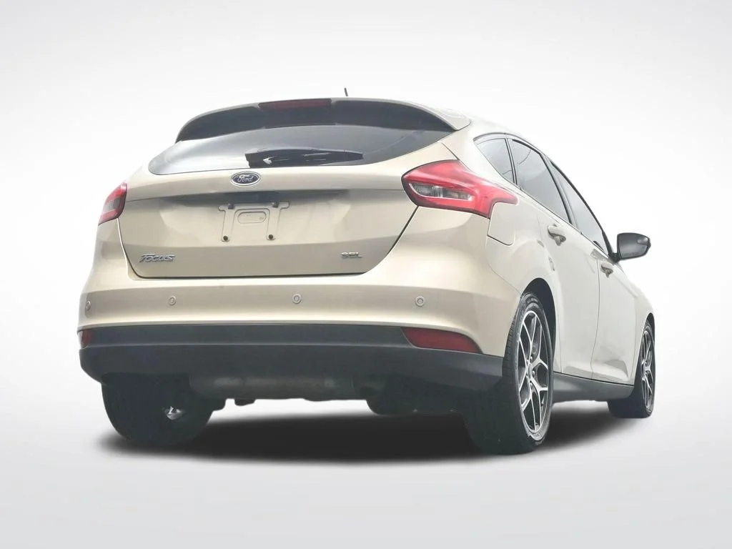 Used 2017 White Gold Metallic Ford SEL image 48