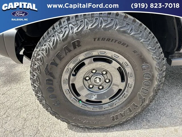 Used 2025 Gray Ford Badlands image 12