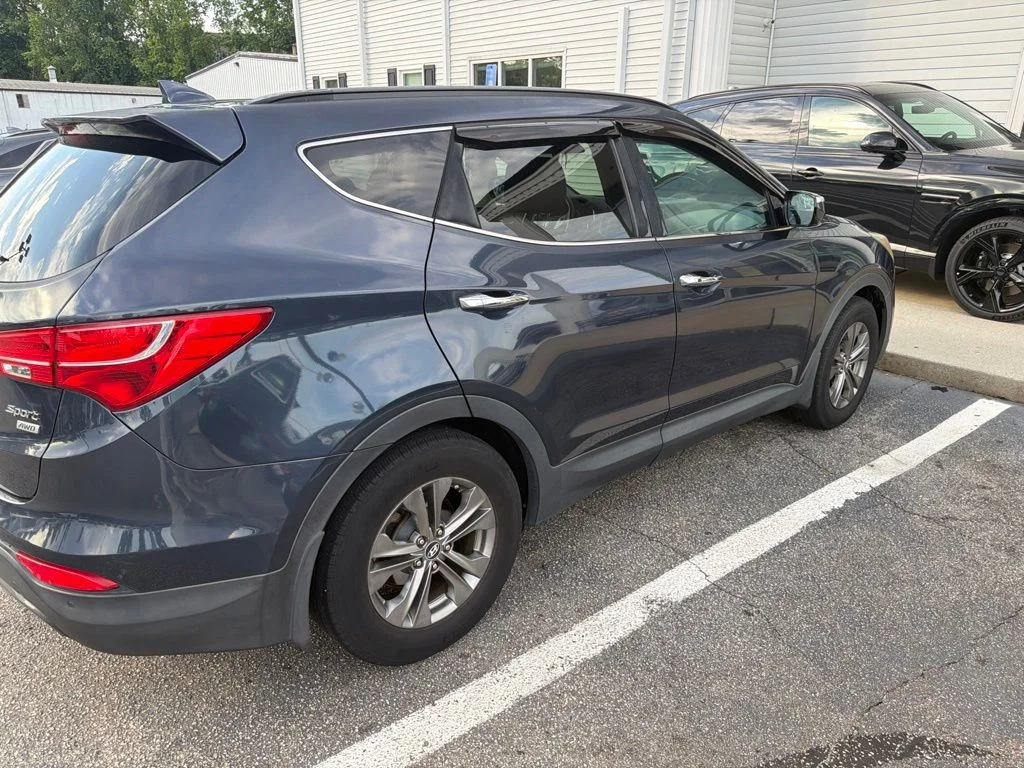 Used 2014 Blue Hyundai Base image 5
