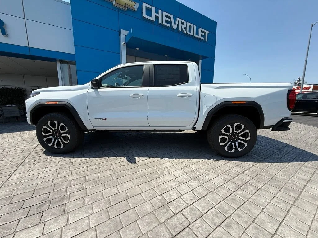 New 2026 Summit White GMC AT4 image 14