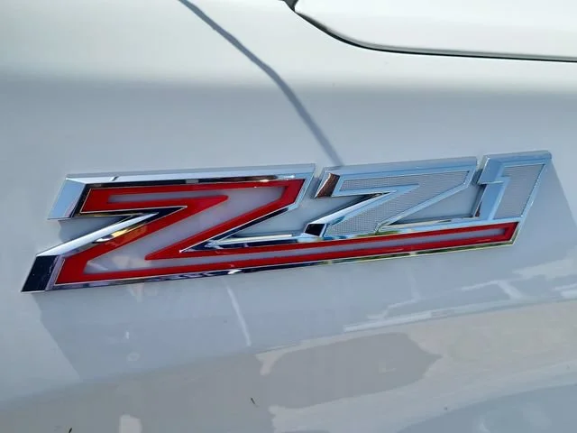 New 2026 Summit White Chevrolet LT Trail Boss image 9