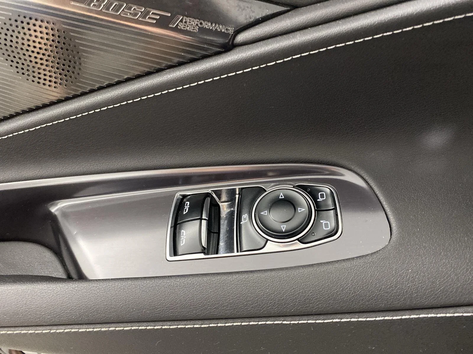 Used 2023 Hypersonic Gray Metallic Chevrolet 2LT image 23