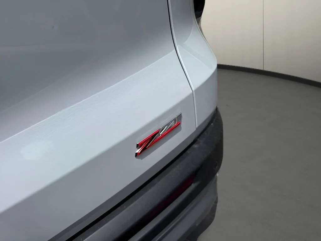 New 2026 Polar White Tricoat Chevrolet Z71 image 33