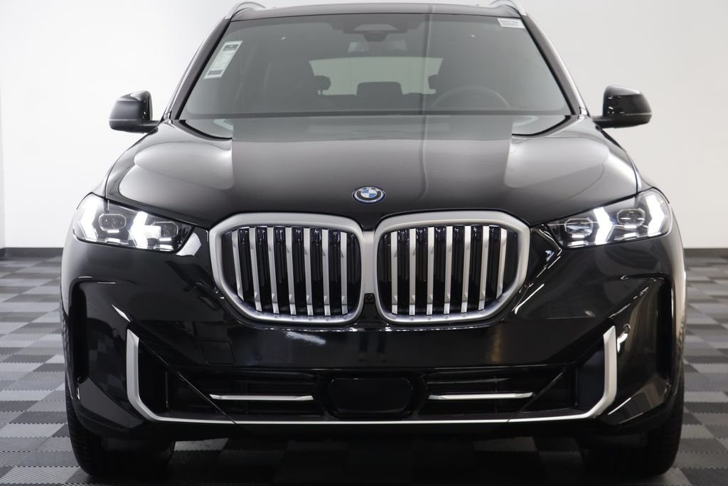 New 2026 Black Sapphire Metallic BMW xDrive50e image 24