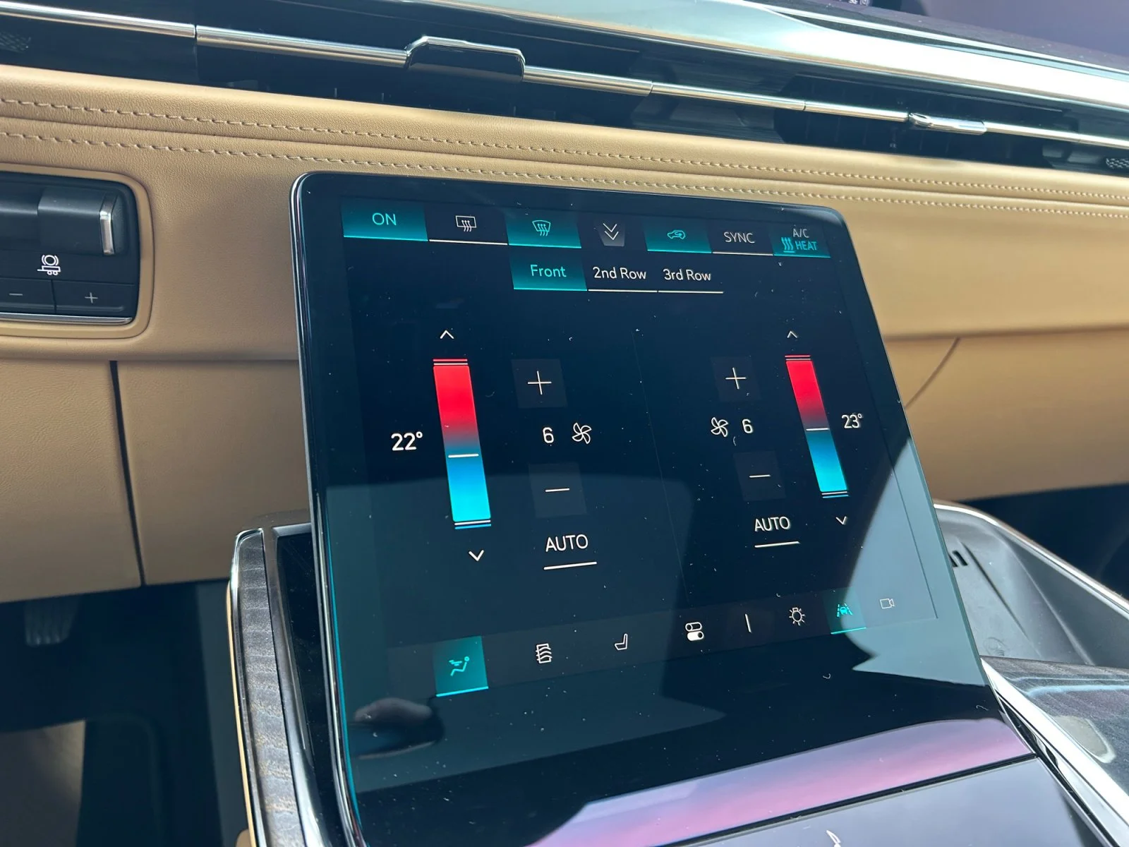 New 2026 Luna Metallic Cadillac Premium Sport AWD image 24