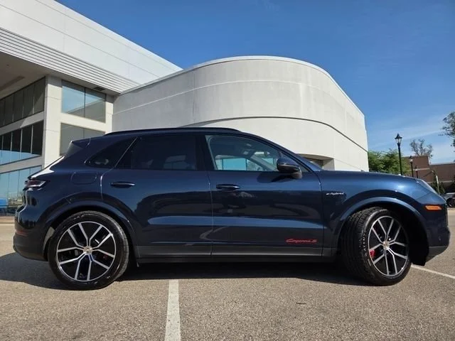 2025 Porsche Cayenne S E-Hybrid - Photo 25