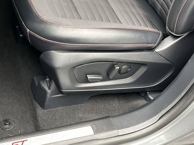 Used 2025 Carbonized Gray Metallic Ford ST-Line image 11