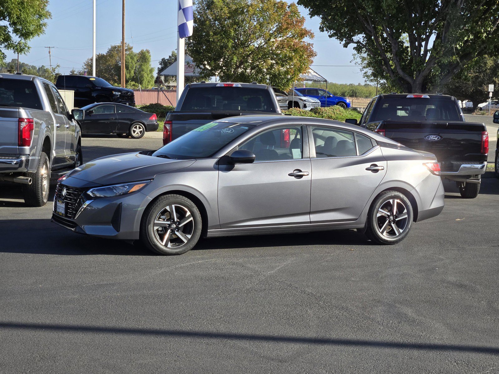 Certified Used 2025 Gun Metallic Nissan SV image 6
