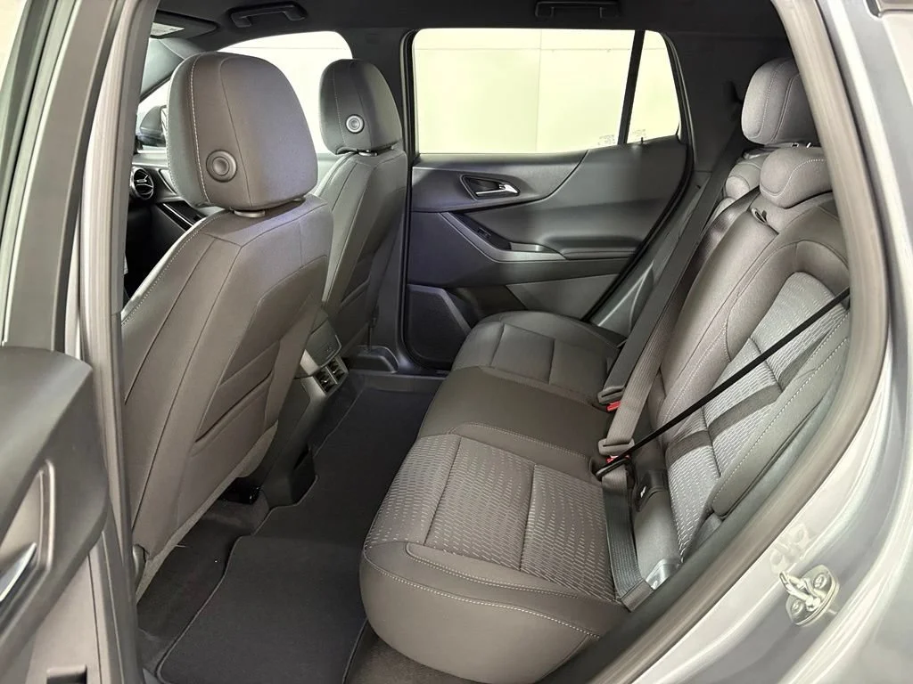 2027 Chevrolet Equinox LT - Photo 27