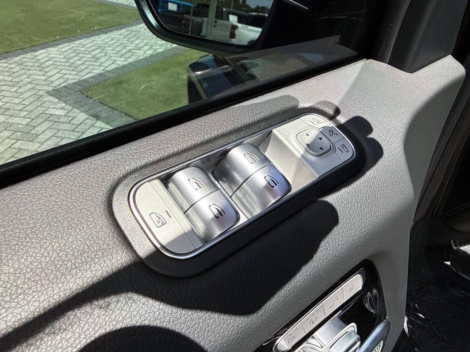 2025 Mercedes-Benz G-Class Mercedes-AMG - Photo 18
