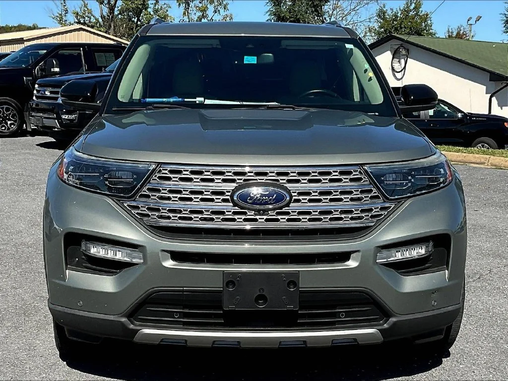 Certified Used 2020 Silver Spruce Metallic Ford Limited image 11