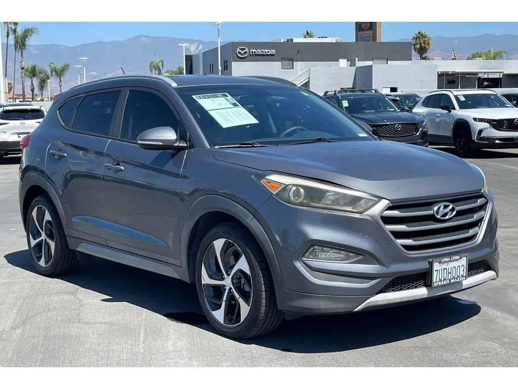 Used 2017 Coliseum Gray Hyundai Sport image 9