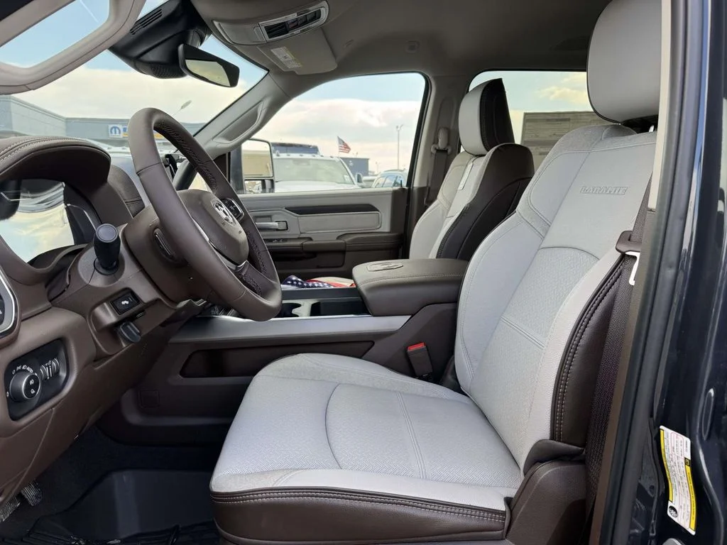 2026 RAM 2500 Laramie - Photo 14