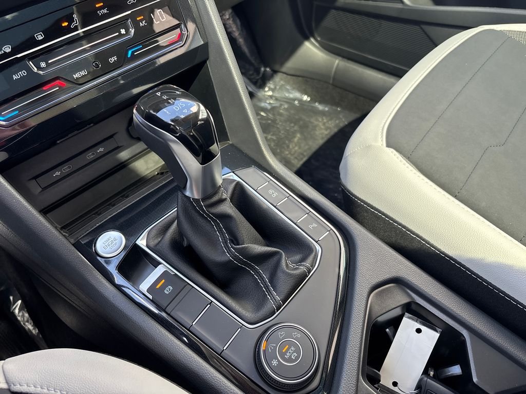 New 2026 Gray Volkswagen 1.5T SE image 18