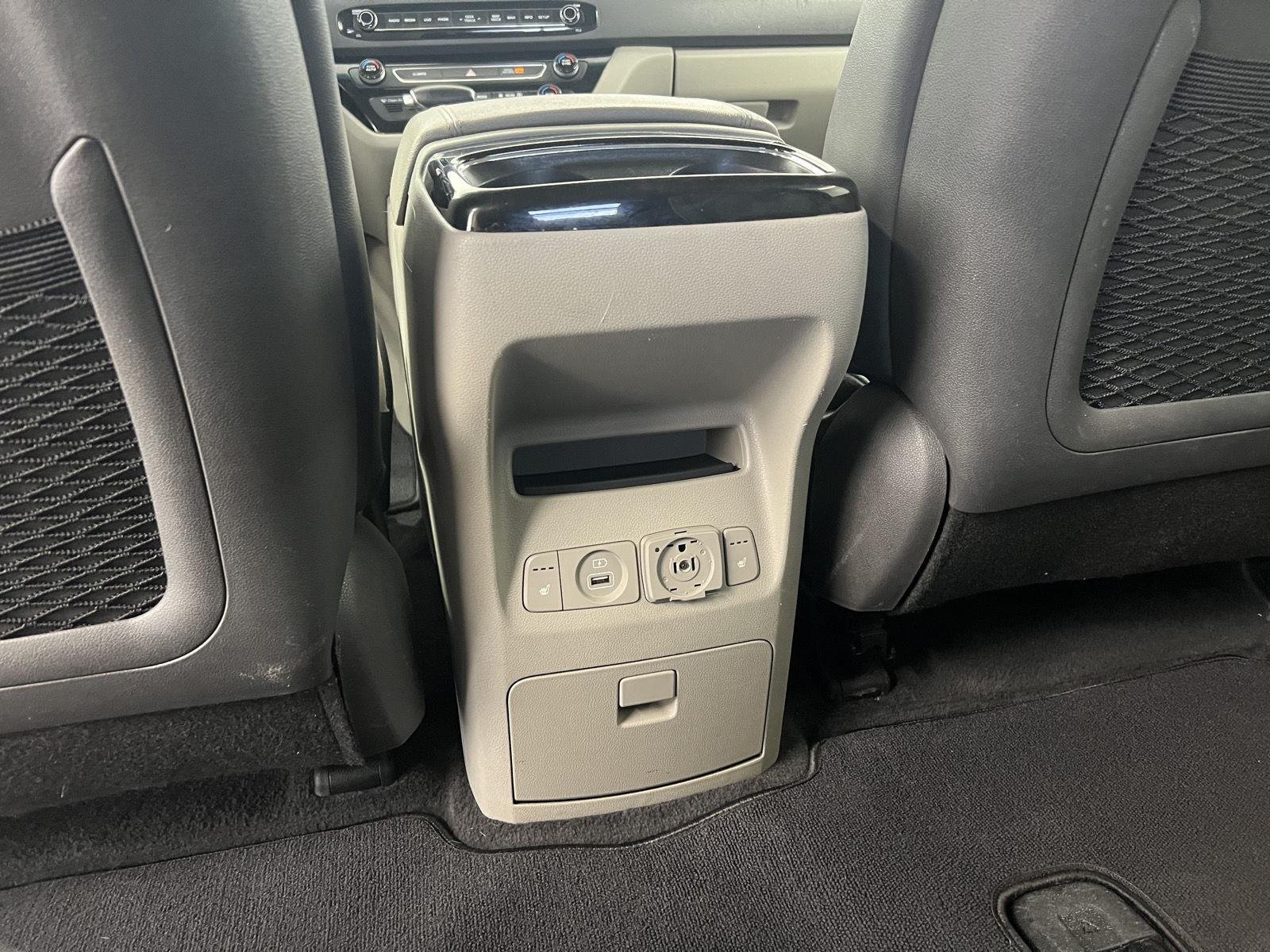 Used 2018 Celestial Blue Kia SX image 25