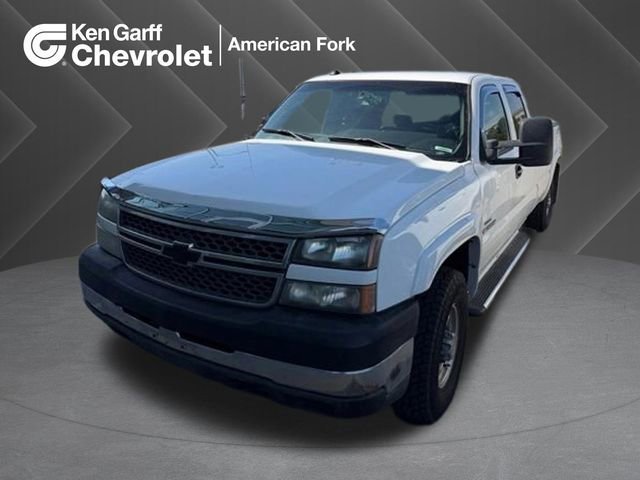 2005 Chevrolet Silverado HD LS 4WD Crew Cab SWB's photo