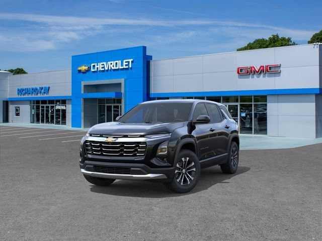 2027 Chevrolet Equinox LT - Photo 8