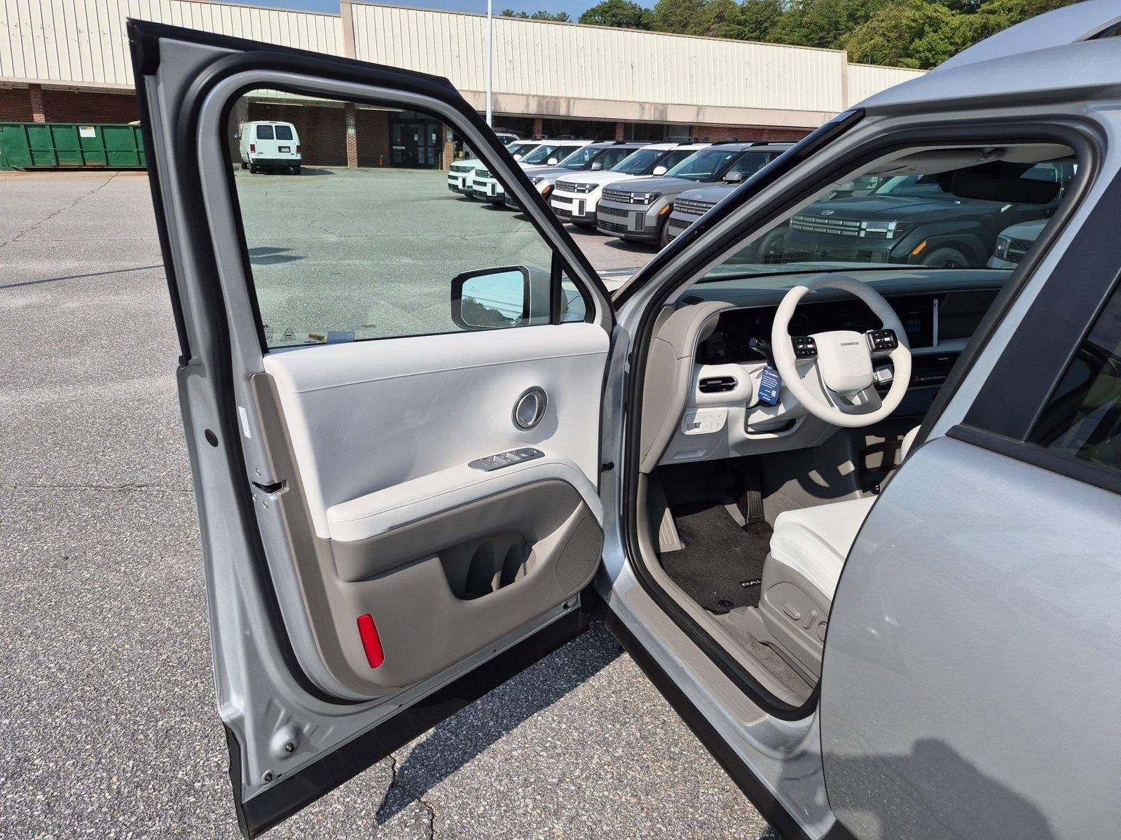 Used 2026 Typhoon Silver Metallic Hyundai SEL 8P image 14