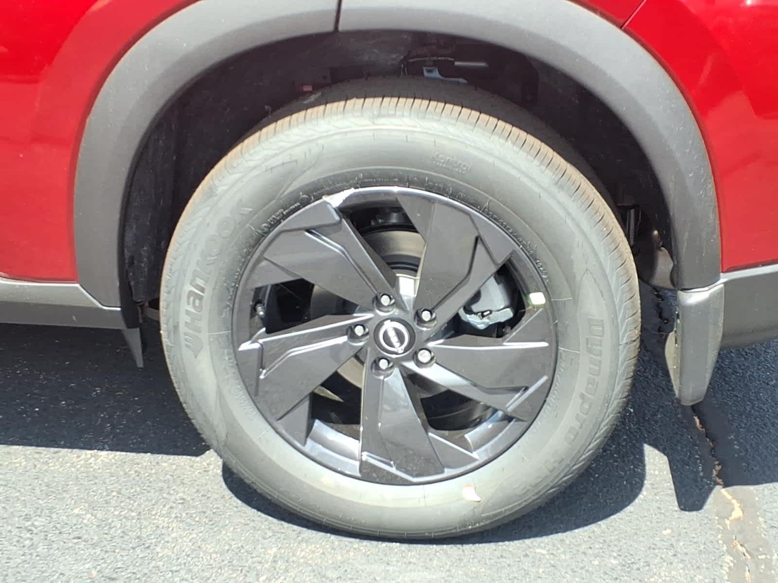 New 2026 Scarlet Ember Tintcoat Nissan SV image 5