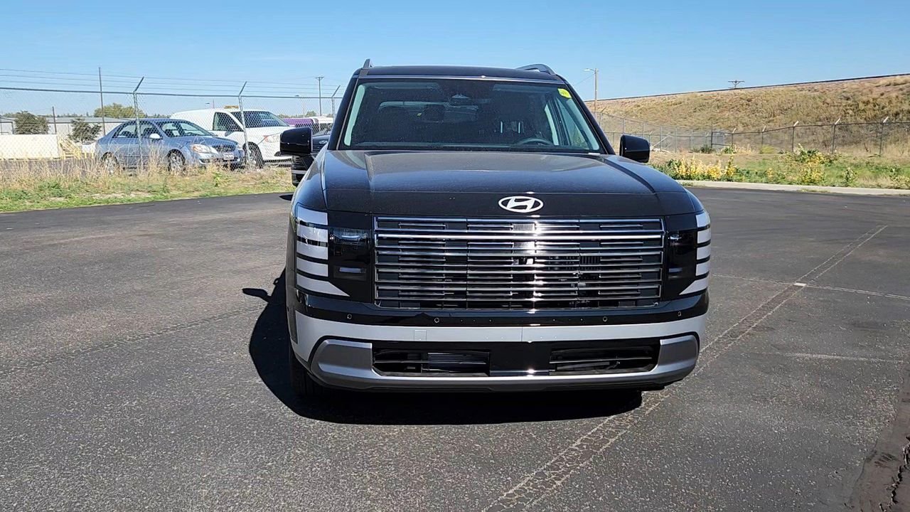 New 2027 Abyss Black Pearl Hyundai Limited 7P image 4