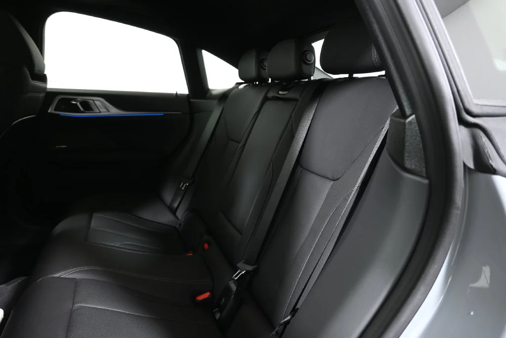 Used 2026 Gray BMW xDrive40 image 4