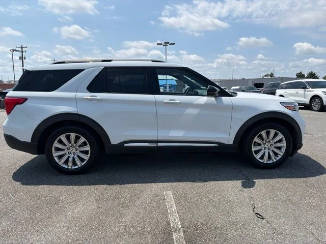 Used 2020 Oxford White Ford Limited image 2