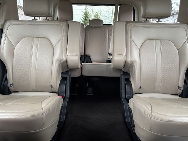Used 2023 Silver Metallic Ford Limited image 22