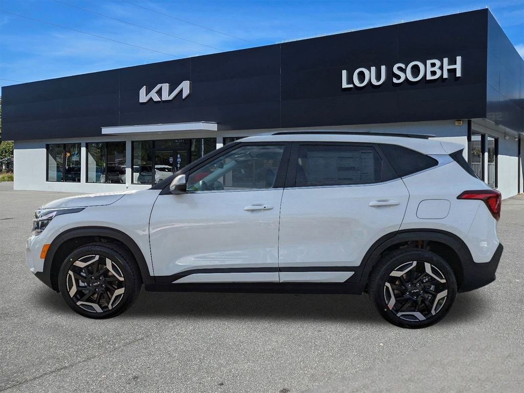 New 2024 Snow White Pearl Kia SX image 6