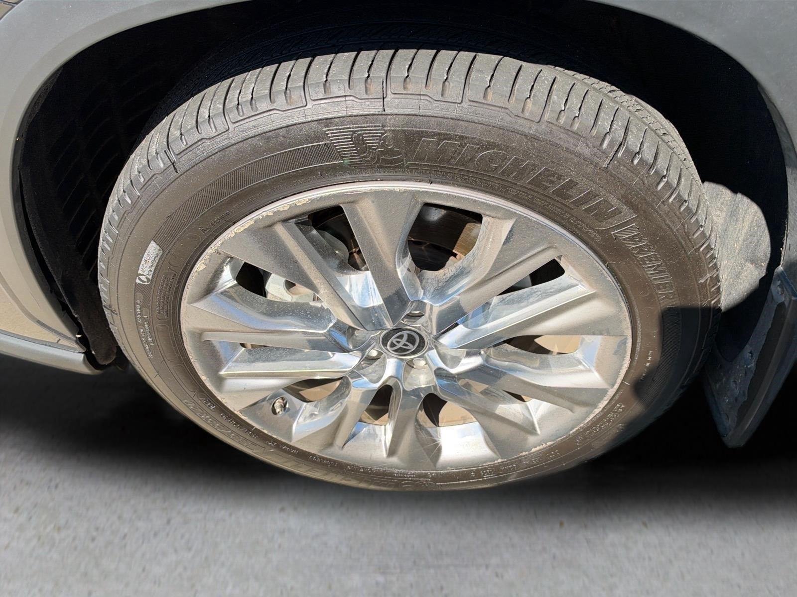 Used 2021 Magnetic Gray Metallic Toyota Hybrid Limited image 20