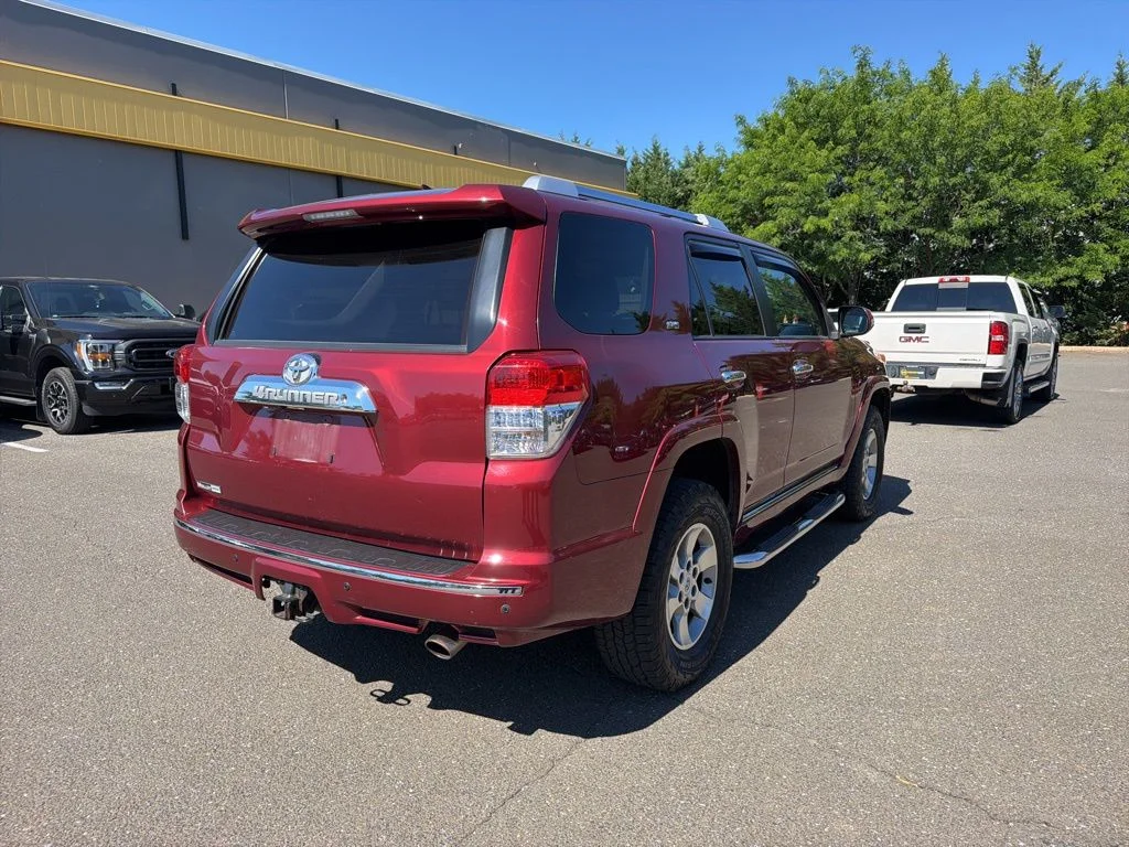Used 2010 Red Toyota Trail image 7