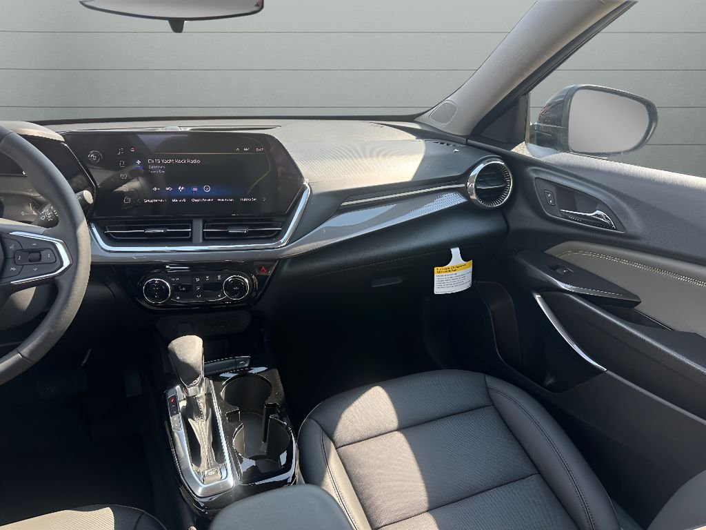 New 2026 Mosaic Black Metallic Chevrolet ACTIV image 17